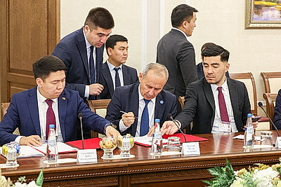 Турчин провел встречу с председателем Кабинета министров Кыргызстана
