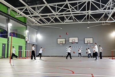 Современная и просторная. Новая школа в Боровлянах на 1 тыс. мест приняла первых учеников