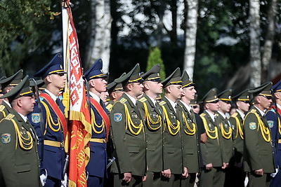 Высший пилотаж. Как в Мачулищах отпраздновали День военно-воздушных сил Беларуси