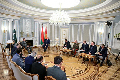 Встреча Лукашенко и премьер-министра Пакистана Шахбаза Шарифа проходит во Дворце Независимости