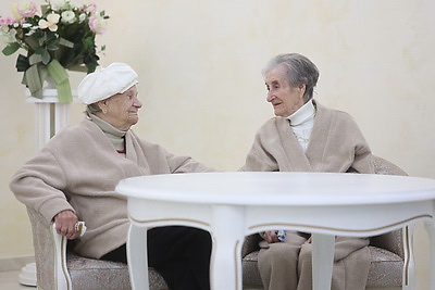 100-летних сестер-близнецов чествовали в Волковыске