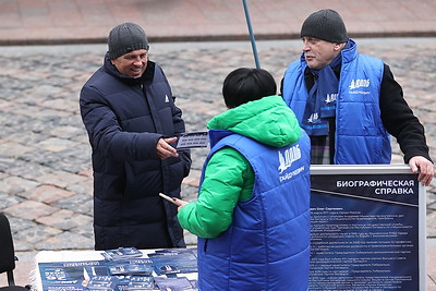 \"Чувство ответственности обязывает прийти и проголосовать\". Гродненцы о предстоящих выборах