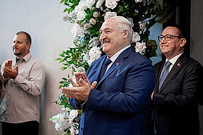 Лукашенко посетил реконструированный комплекс \"Лошицкий\" в Минске