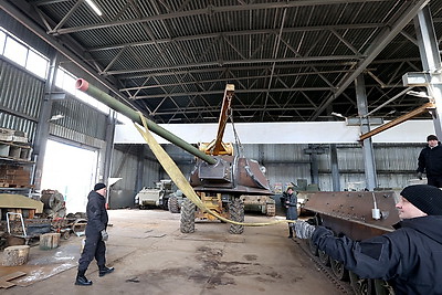 Ходовую копию танка Т-34 создают на \"Линии Сталина\"