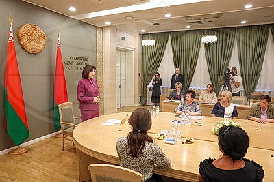 Кочанова провела встречу с активом Белорусской ассоциации многодетных родителей