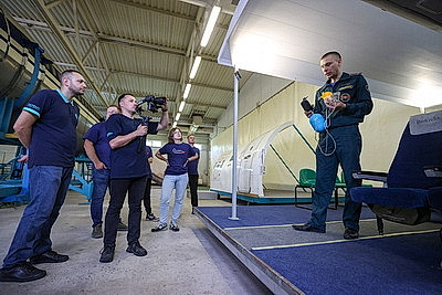\"Один день с МЧС\": практический семинар для журналистов и блогеров провели в Борисовском районе