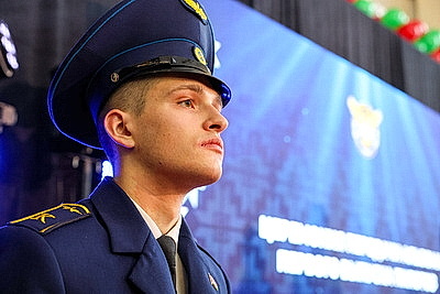 Впервые в истории. Выпускникам Белорусской академии авиации вручили лицензии пилотов