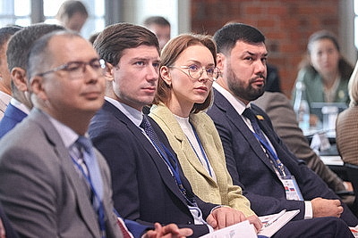 ХII Форум регионов: совместное заседание молодых законодателей Беларуси и России