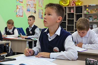 В школах Беларуси подходит к завершению первая учебная четверть