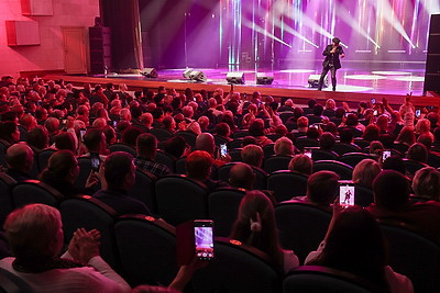 Первый день - для ценителей шансона. В Могилеве стартовал фестиваль \"Золотой шлягер\"
