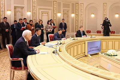 От авиастроения до строительства метро. Лукашенко предложил Свердловской области России развивать сотрудничество