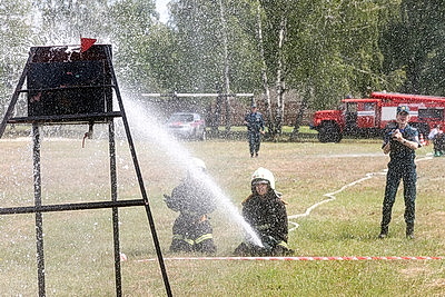 В Гомельском районе проходит областной слет юных спасателей-пожарных