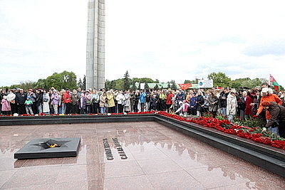 Парад Победы и шествие \"Беларусь помнит\". Брест отмечает 9 Мая