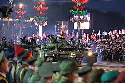 Военный парад по случаю 80-летия Победы прошел у стелы \"Минск - город-герой\"
