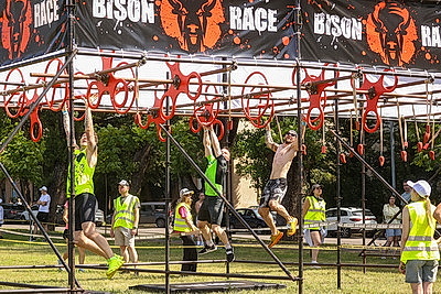В Бресте прошел экстремальный забег Bison Race
