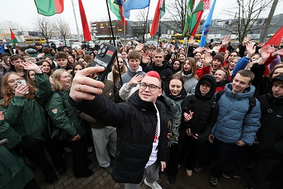 В Минске открыли мурал \"Будущее Беларуси в твоих руках\"