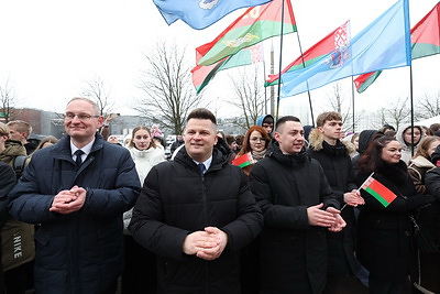 В Минске открыли мурал \"Будущее Беларуси в твоих руках\"