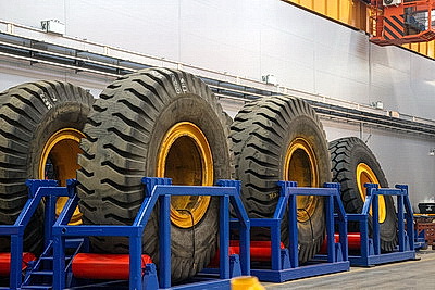 Губернатор Чукотского автономного округа ознакомился с производством БЕЛАЗа