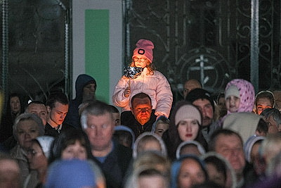 Православные верующие отмечают Пасху