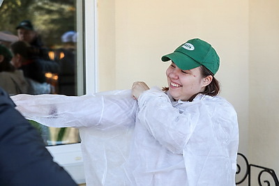 Республиканский субботник: команда БЕЛТА помогла навести порядок в социальном пансионате \"Малиновка\"