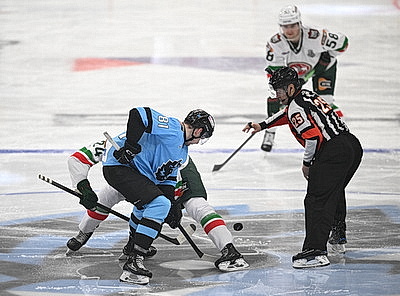 Минские динамовцы проиграли \"Ак Барсу\" в первом матче четвертьфинала Кубка Гагарина