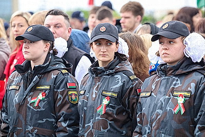 Торжественно и ярко. Церемония чествования государственных символов прошла в Минске