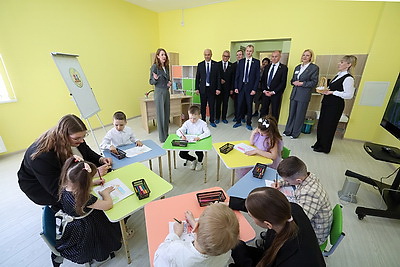 Новый детский сад с бассейном на 175 мест открыли в Орше