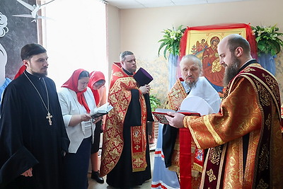 Поделиться теплом. В Клецком районе приняли участников акции \"Подари радость ближнему\"