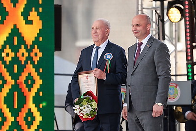 \"Дажынкі-2026\". Лучших тружеников села Витебской области чествуют в Миорах