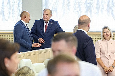 В Совете Республики вручили награды за организацию \"Поезда Памяти\" и Форума регионов Беларуси и России