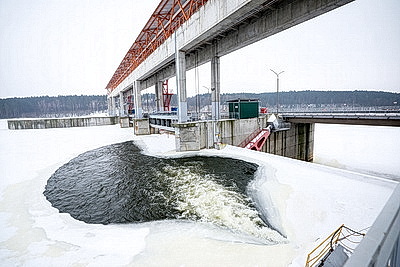 Тестирование подводного дрона-робота провели на Гродненской ГЭС