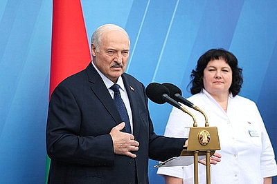 Лукашенко открыл в Минске поликлинику будущего