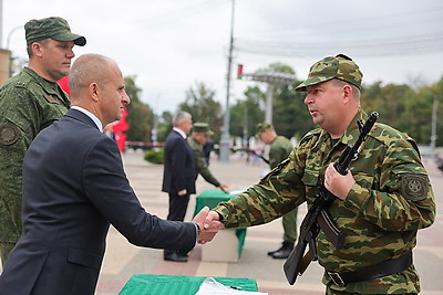 В Гомеле военнообязанные территориальных войск приняли присягу