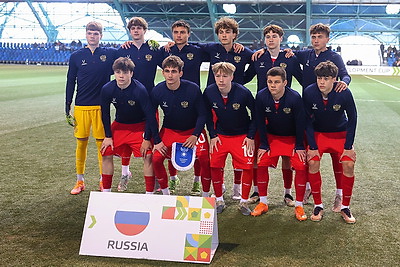 Российские футболисты одержали вторую победу на юношеском турнире в Минске