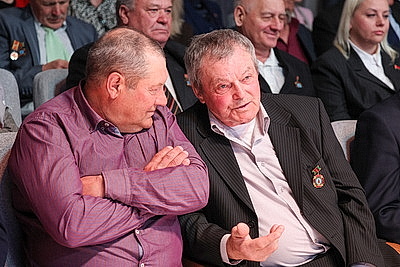 Исаченко встретился с участниками ликвидации последствий аварии на ЧАЭС