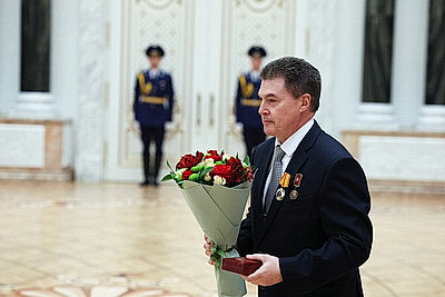 Лукашенко в преддверии священного праздника Дня Победы вручил государственные награды