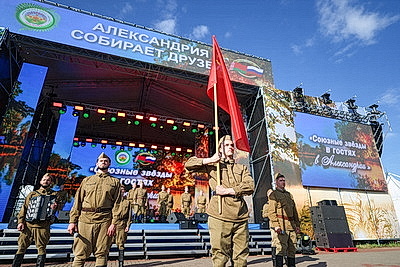 Концерт \"Союзные звезды в гостях в Александрии\" состоялся в Шкловском районе