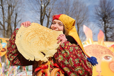 С размахом, звучно и вкусно. Как отпраздновали Масленицу жители Берестовицкого района