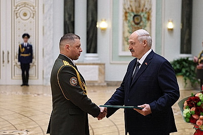 Лукашенко: по-настоящему суверенной может быть только страна с хорошо вооруженной и преданной армией