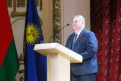 \"Как можно их не читать, это же духовный фундамент\". Современники о творчестве Шамякина и Мележа