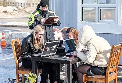 Лучшую автоледи выбрали в Витебске во время конкурса \"Девчонки рулят!\"