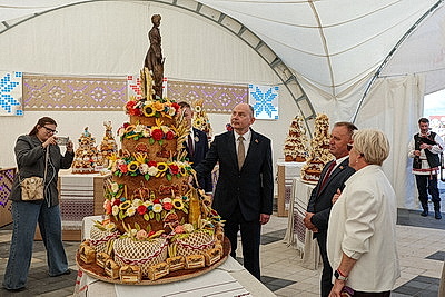 Праздник тружеников села. В Дзержинске проходят областные \"Дажынкі\"