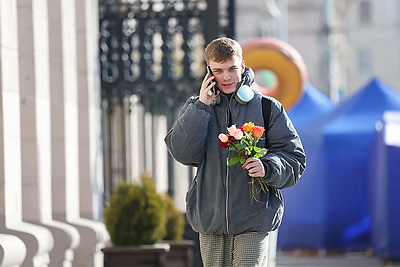 Атмосфера на улицах белорусских городов в преддверии 8 Марта
