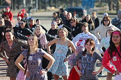 Около 400 жительниц Гродно вышли на \"Забег красоты\"