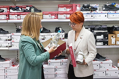 В минском магазине провели мониторинг товаров для школьников