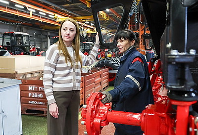 Красивые, добрые, умные. Наши женщины