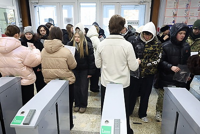 Около 58,5 тыс. белорусских одиннадцатиклассников приняли участие в репетиционном ЦЭ