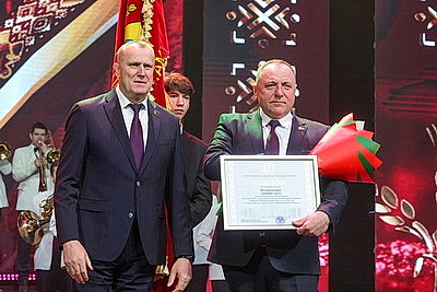 Итоги 2025 года подвели на областном собрании трудовых коллективов в Могилеве