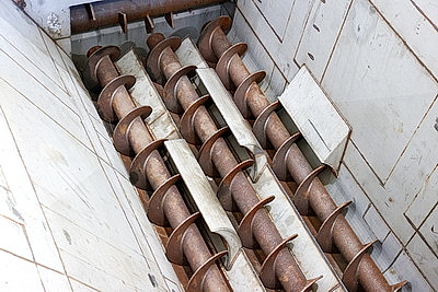 Непрерывный цикл. Сколько продукции в год будет производить новый завод агрокомбината \"Дзержинский\"