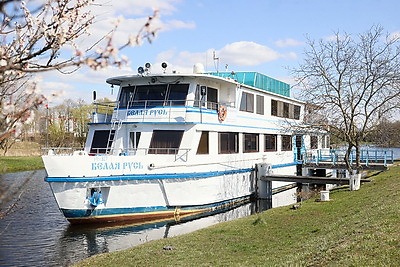 Круизный теплоход \"Белая Русь\" отправился в свой первый рейс в 2026 году